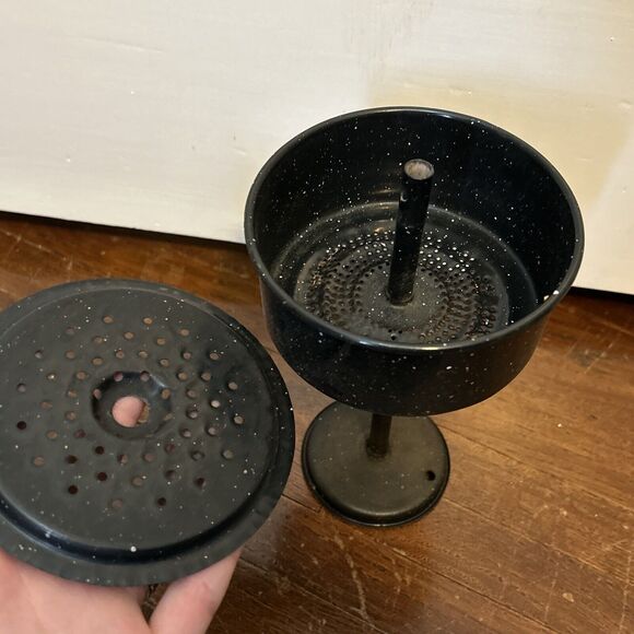 Vintage 1960's Berggern Swedish Floral Rooster Enamelware Coffee Tea Pot - Picture 8 of 10